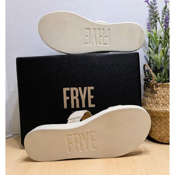 Frye Ivory Maya Buckle Leather Sandals Women's Size 8 NIB - Picture 9 of 13